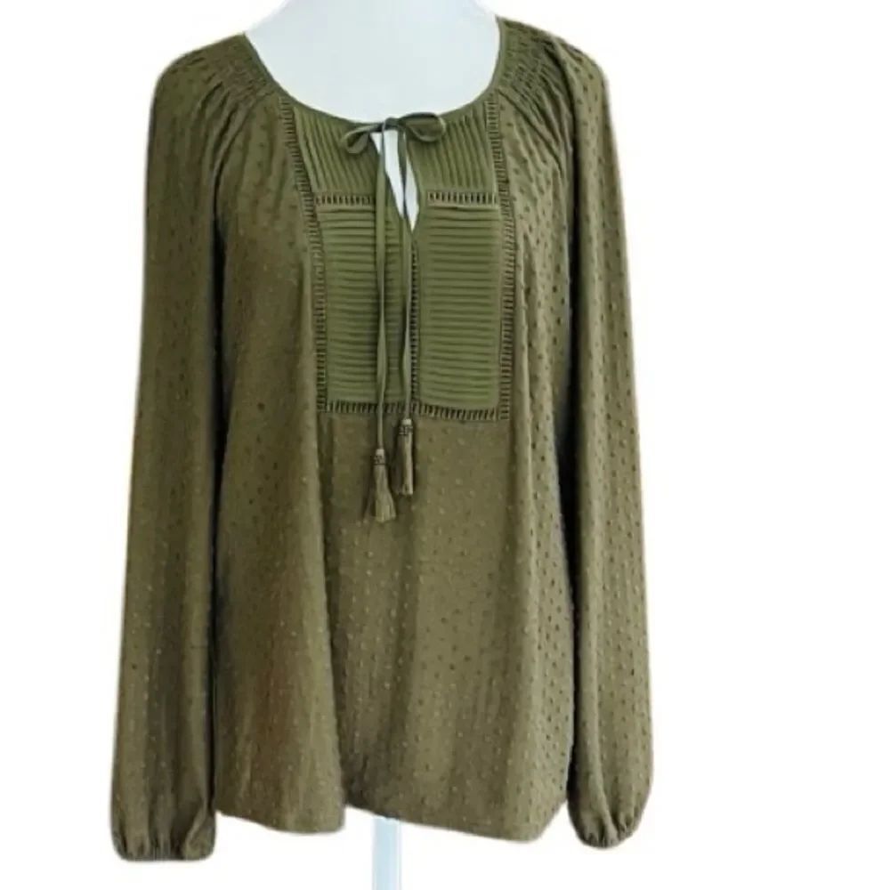 Daniel Rainn Olive Green Long Sleeve Tassel Tie Front Split Neck Blouse size M
